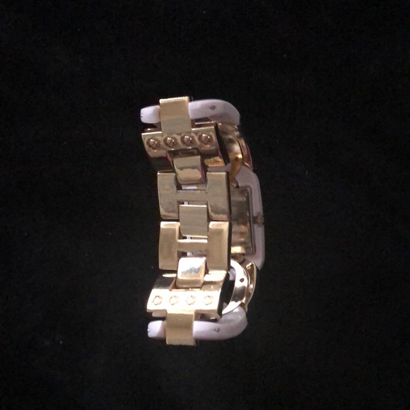 Watch - Picture 3 of 3